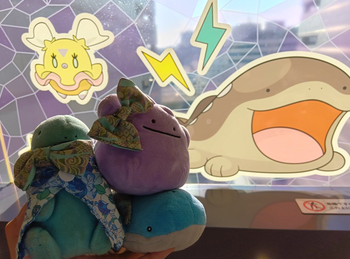 ポケモンセンターヨコハマにも行ってました
ド平日なのに人多くてびっくり!