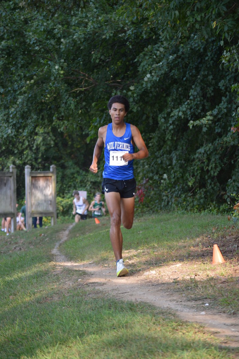 RobertLXCTF's tweet photo. Monroe Parker Invitational🥇
First race of the season and a win in 15:32 for the 3 mile course. Incredibly grateful and hoping to continue this momentum throughout the season. https://t.co/laM9TdEjWp