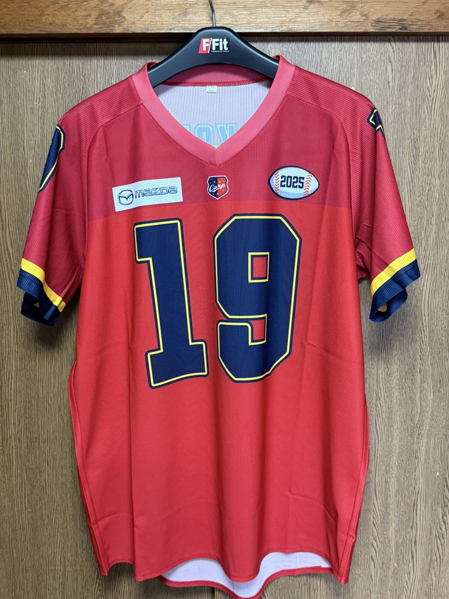 広島東洋カープ 2025年限定 アメフト風ユニフォーム 背番号19 床田寛樹