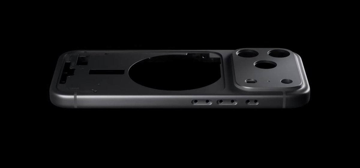 datxn_me's tweet image. iPhone 17 Pro one more time “down graded” from titanium to aluminum 
Suddenly I love my 14 pro with steel even more.