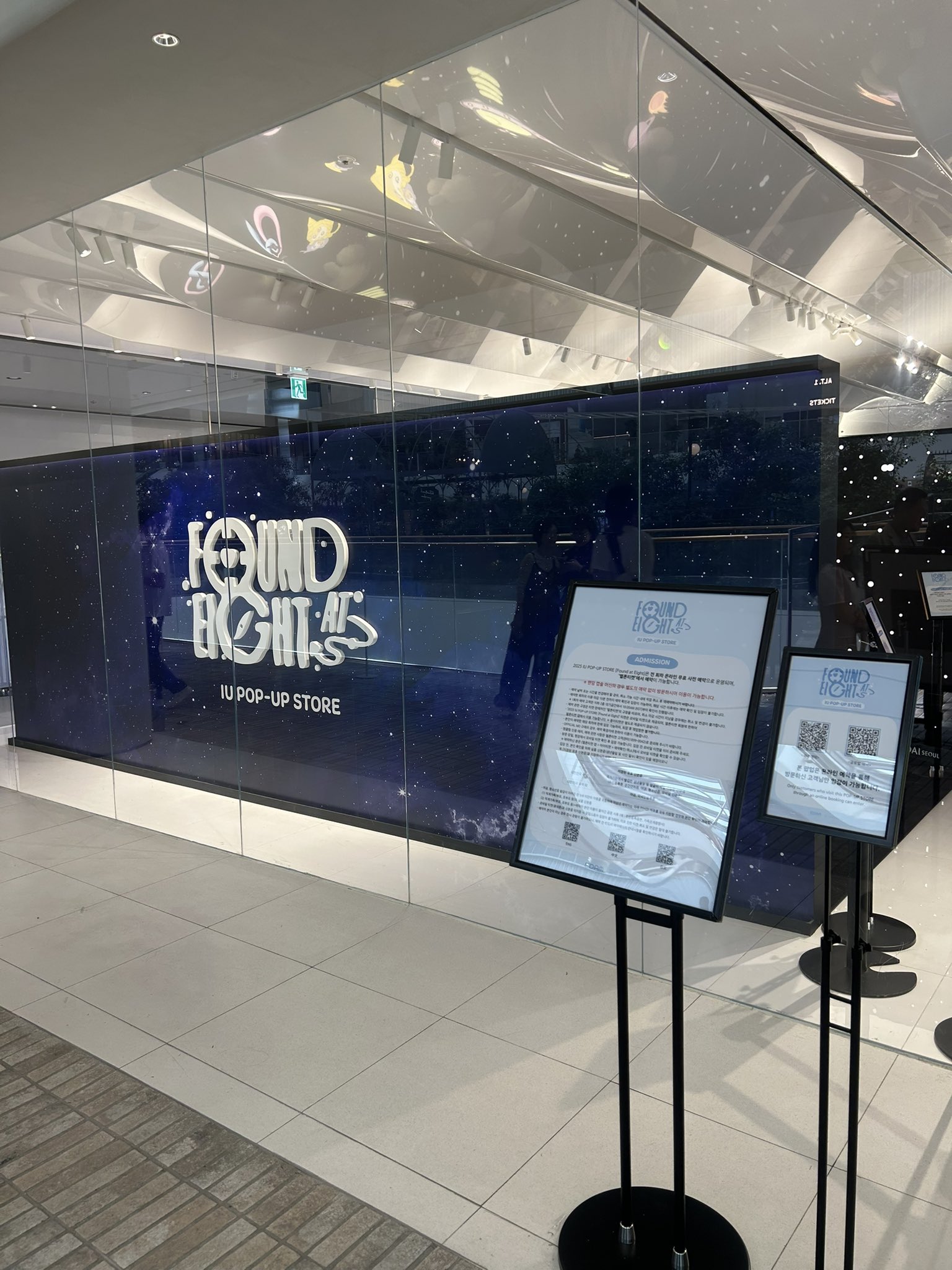 Man POPUP ソウル限定 Pop! Deluxe Spider-Man (Hanging from Web) | Funko