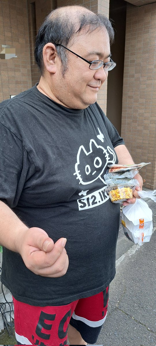 2週連続の山本ビルへのチン凸。
今月はもつさんのヲタクしかしない