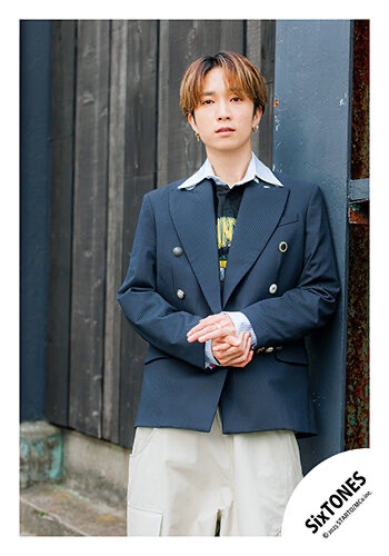 田中樹 公式写真 Amazon.co.jp: Six TONES 公式 生 写真（田中樹 ）ST01160