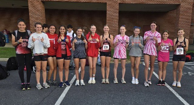 RoverXC's tweet photo. Great night for our Rovers!!!! Boys 2-1, girls 3-0!!!! ❤️⭐️🎉👟Some great racing tonight on a very challenging course. We are proud of you!
#alopeciaawareness💙 https://t.co/lOtrYGS6bm
