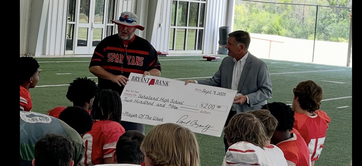 Saraland QB takes home <a href="/BryantBank/">Bryant Bank</a> Player of the Week! 

Jamison Roberts accounted for 5 TD / 349 total yards while completing 17 of 21 passes for 269 yards as Saraland beat Gulf Shores 43-14 last Friday.  

Spartans have won 34 consecutive home games dating back to Oct 2020.