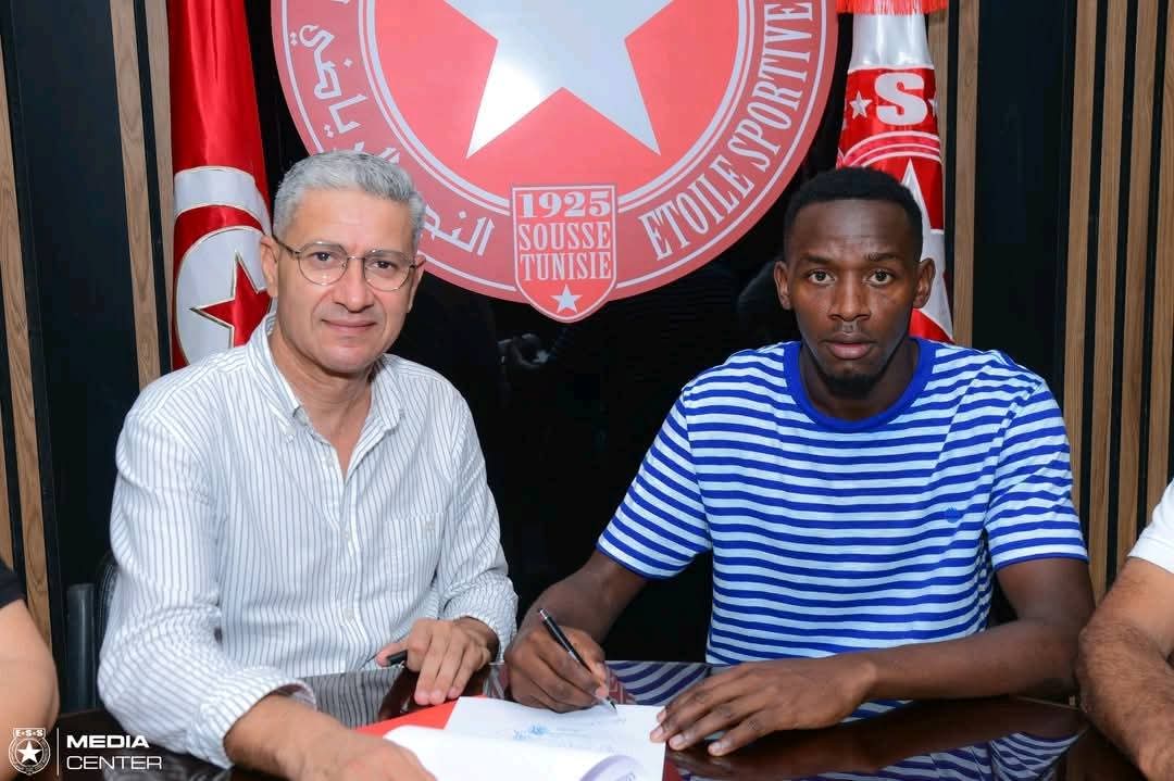 BuzzSportske's tweet photo. OFFICIAL ✅

Harambee Stars defender Alphonce Omija has completed a move to Tunisian giants Etoile du Sahel.

The former Gor Mahia centre-back begins a fresh chapter in his career.

#FootballKE https://t.co/7fJ26swLR1