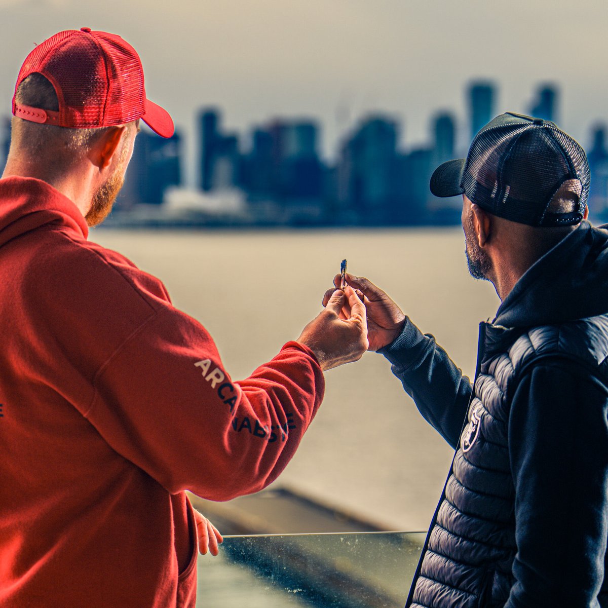 Four frames, one story.
City in the back, moments in the front.

#chills #arcvibes