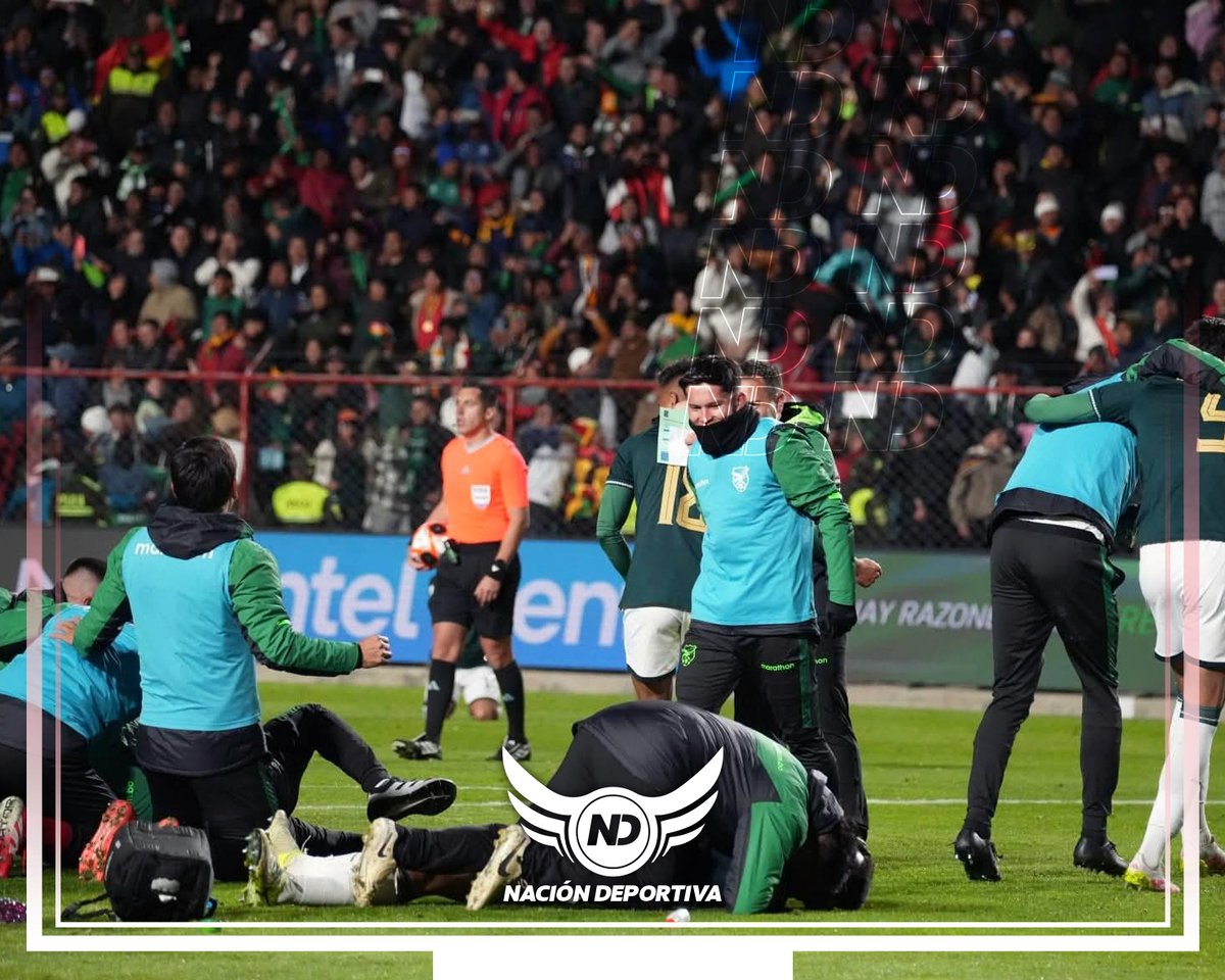 NacionDeportBo's tweet image. 😭🇧🇴 Al pitazo final, jugadores de la Selección Boliviana no contuvieron lágrimas de emoción en Villa Ingenio. Un país entero vibra con la esperanza mundialista. ⚽

🟢Únete a nuestro WhatsApp📲
chat.whatsapp.com/HcPXu0krtwm2Ba…

#Emoción #VamosBolivia #VivaBolivia #SelecciónBoliviana