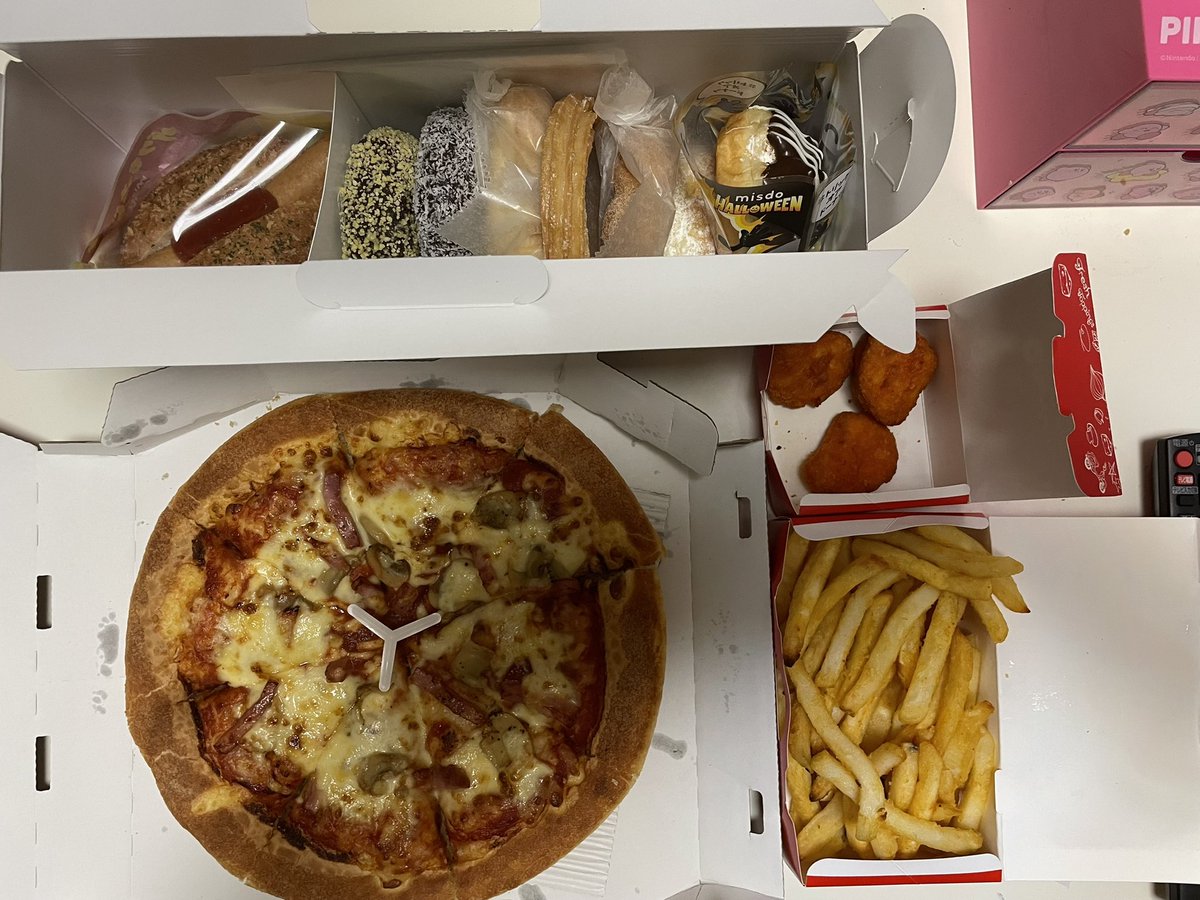 文具とおやつ買いに行ったらこうなりました。