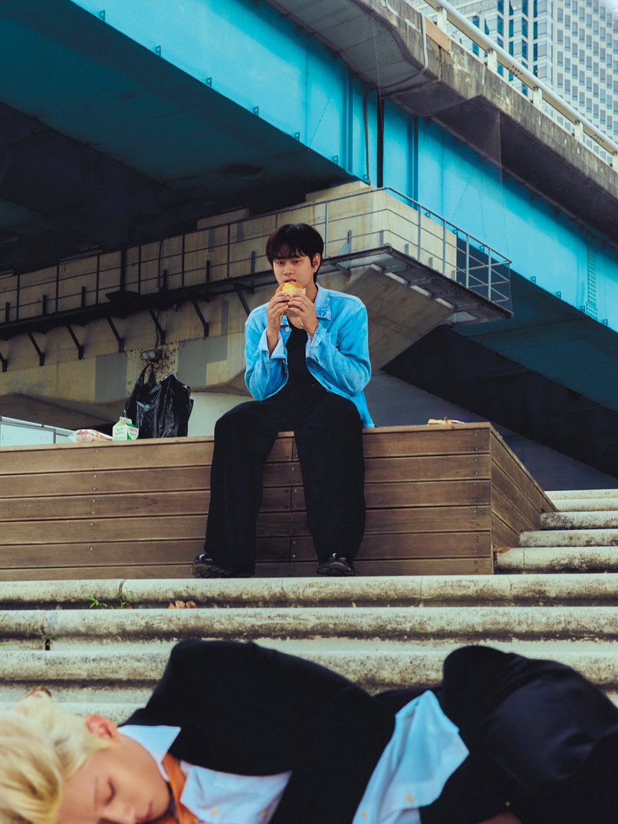 BIG Naughty '바이 바이 (Feat. 이무진)'

2025.09.12 6PM (KST)

#BIGNaughty #빅나티 #서동현
#이무진 #LEEMUJIN
#바이바이 #ByeBye
#H1GHRMUSIC #하이어뮤직