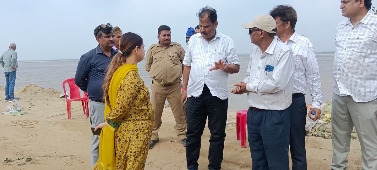 dmbijnor's tweet image. दिनाँक 10 सितम्बर, 2025 को संभावित बाढ़ के दृष्टिगत ग्राम रावली के पास बने रपटे पर हो रहे निर्माण कार्यों का औचक रूप से निरीक्षण कर सम्बन्धितों को आवश्यक दिशा-निर्देश दिये गये।