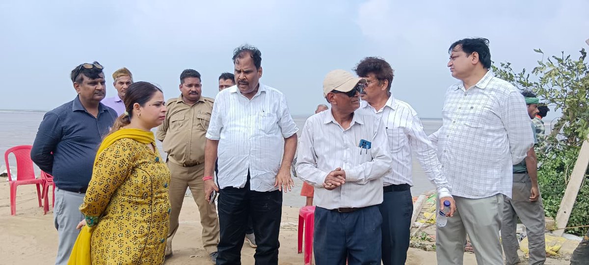 dmbijnor's tweet image. दिनाँक 10 सितम्बर, 2025 को संभावित बाढ़ के दृष्टिगत ग्राम रावली के पास बने रपटे पर हो रहे निर्माण कार्यों का औचक रूप से निरीक्षण कर सम्बन्धितों को आवश्यक दिशा-निर्देश दिये गये।