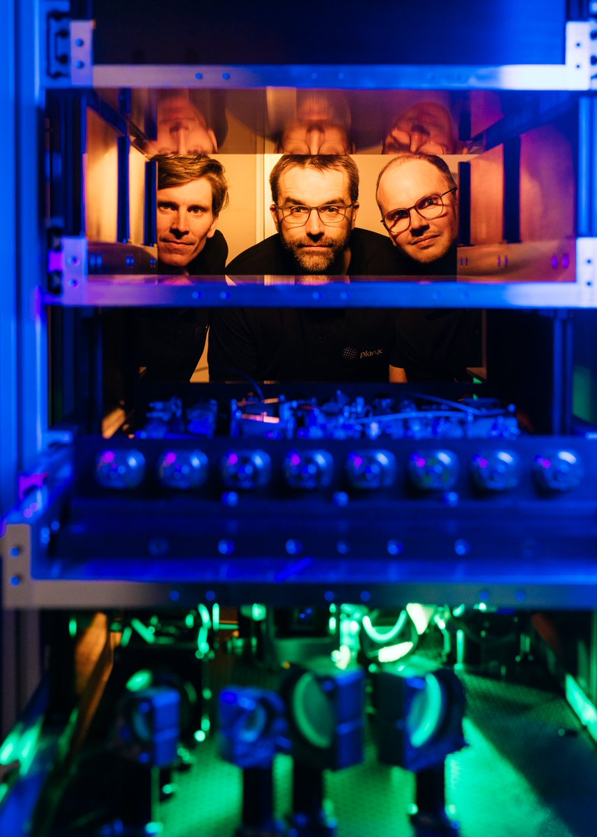 maxplanckpress's tweet image. Was für eine schöne Nachricht! planqc, eine Ausgründung @MPI_Quantum, gewinnt mit ihrem Ansatz für einen leistungsfähigen und zuverlässigen #Quantencomputer den Deutschen Gründerpreis in der Kategorie #StartUp. Wir gratulieren! 👏mpg.de/25363554/deuts… @planqceu