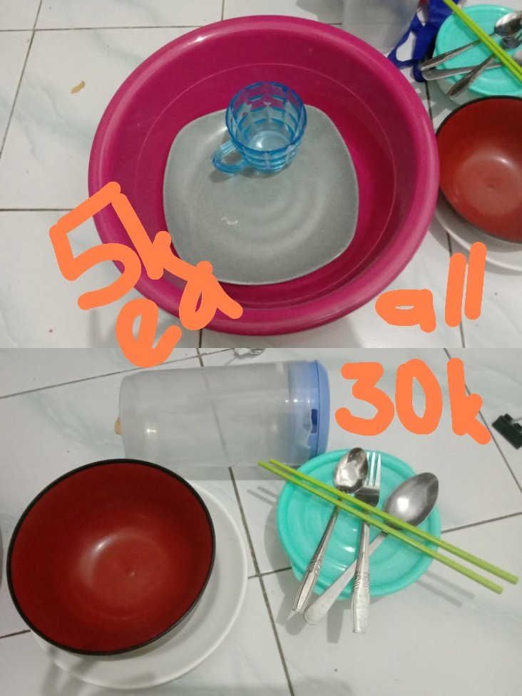 tothesea___'s tweet photo. sapu sold, tinggal pel sama serok airr. helmnya ada bagian yg retak tapi masih bisa dipake (dm aja), hanger 14 pcs, jepitan 15 pcs, keranjang biru itu dapet 2 biji yh. yg beli bisa ambil freebies di tweet selanjutnya (siapa cepat aja yh). yg udah pernah beli mau ambil jg boleh https://t.co/uKkaKT2Osb