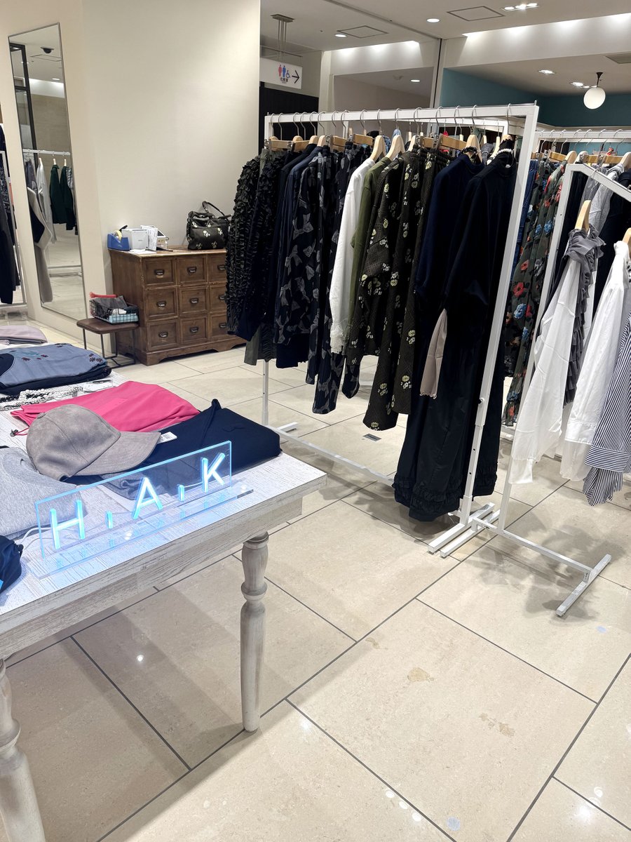 【お知らせ】本日より、日本橋三越本店新館2階プロモーションスペースにてKEI Hayama PLUS/H.A.K POP UP SHOPがスタートしました。オリジナルノベルティもご用意しております！この機会にぜひ足をお運びください♬9/23(火･祝)まで！x.gd/uF7Yz
#popupshop
#期間限定
#日本橋三越本店