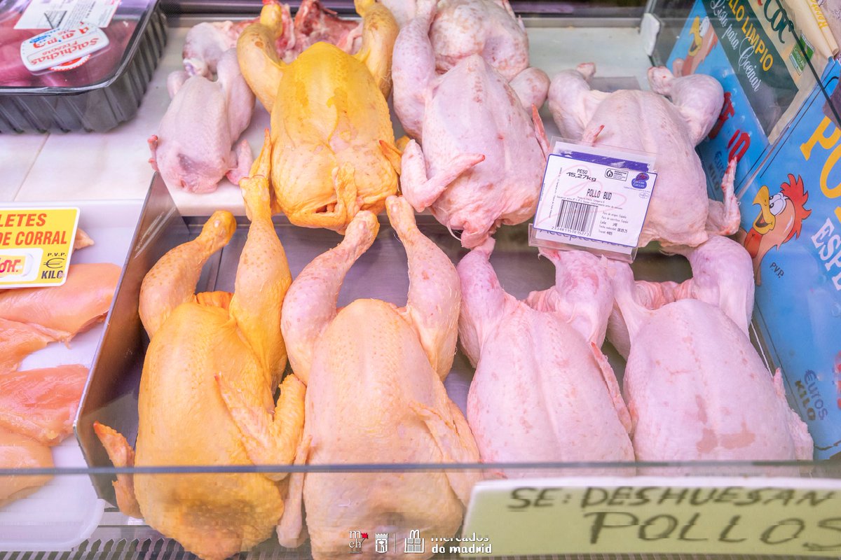 Todo listo en Pollería Adriano Dias para que vengas hacer tus compras, tienes todo tipo aves y productos gourmet, pavos rellenos, foie, magret...
Haz tu pedido
📞 91 446 96 43
compra online 👇
comercio.mercadodechamberi.es/puesto/polleri…
#chamberi
Subvencionado por el Ayto de Madrid