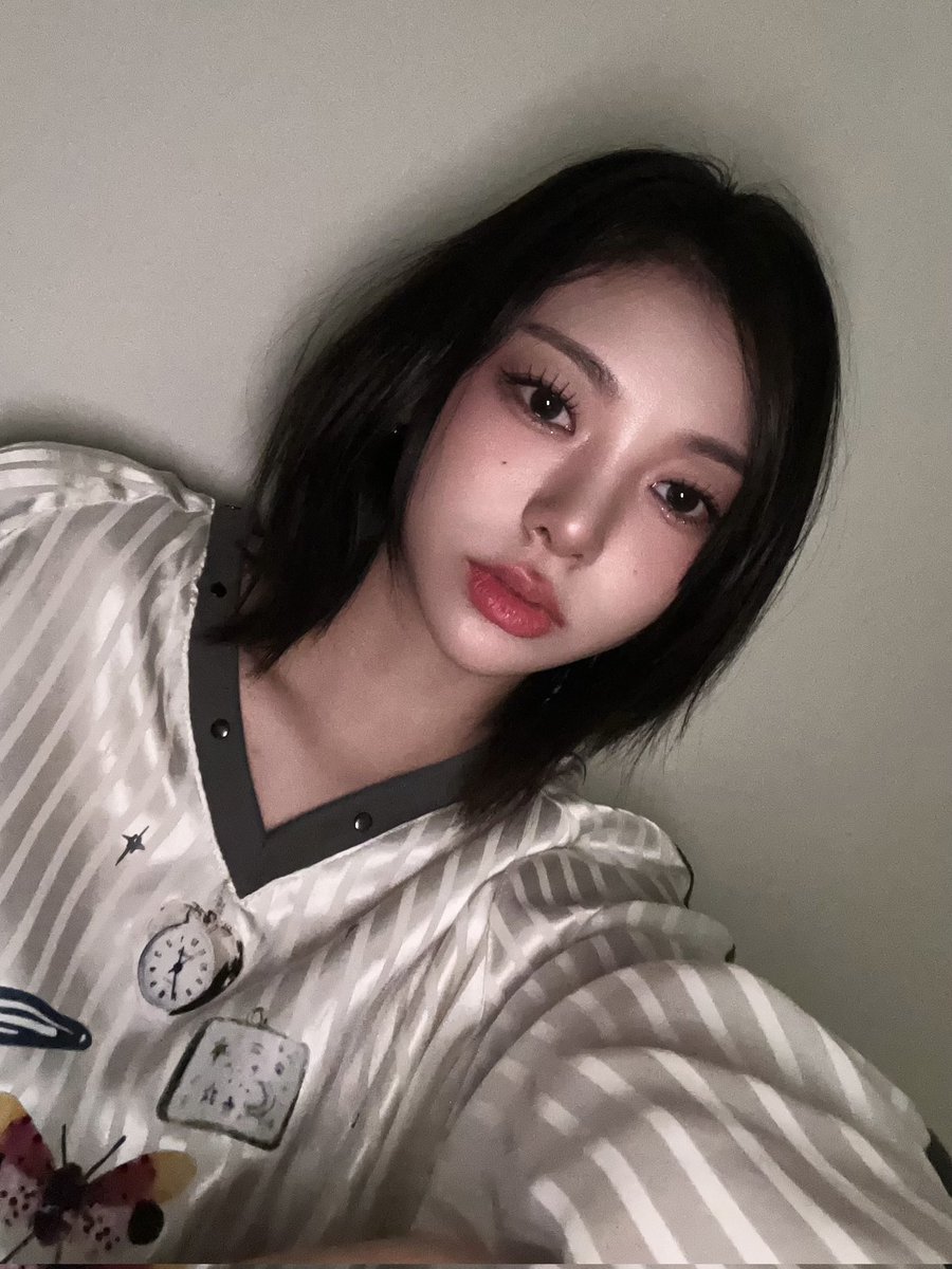 다들 뭐해요?⭐️
전 팬들 생각중✨

#예진 #권예진 #KWONYEJIN
#UDTT #우당탕탕소녀단