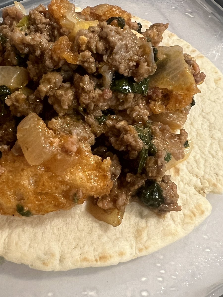 LAChef393's tweet photo. Beef and chorizo tacos with chicharrón https://t.co/LQY3kq8hNw