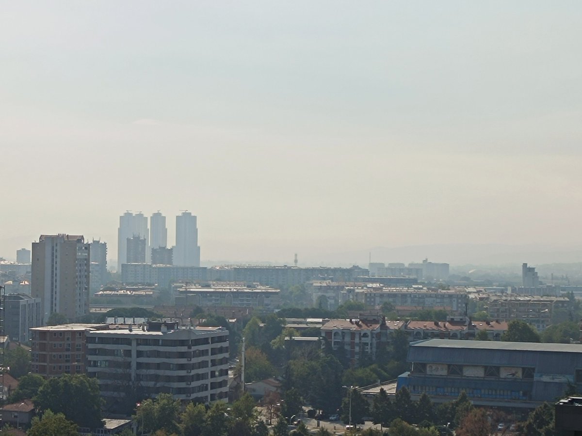 DimeS10cent's tweet image. Во што живееме.
Блејд Ранер 2049 е само тизер за Скопје 2014.