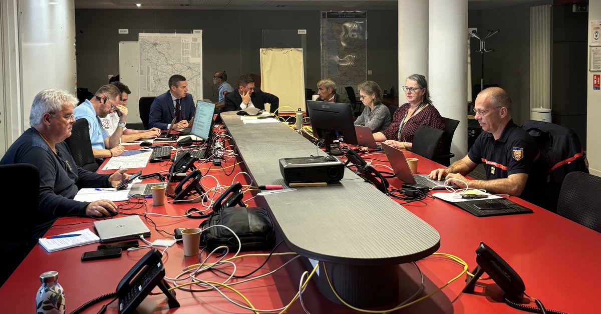 #Sécurité rassemblements non déclarés 🔴 Depuis 6h30, le centre opérationnel départemental est activé à la préfecture de la #Manche.
✅ Tous les services mobilisés pour garantir la sécurité de chacun.