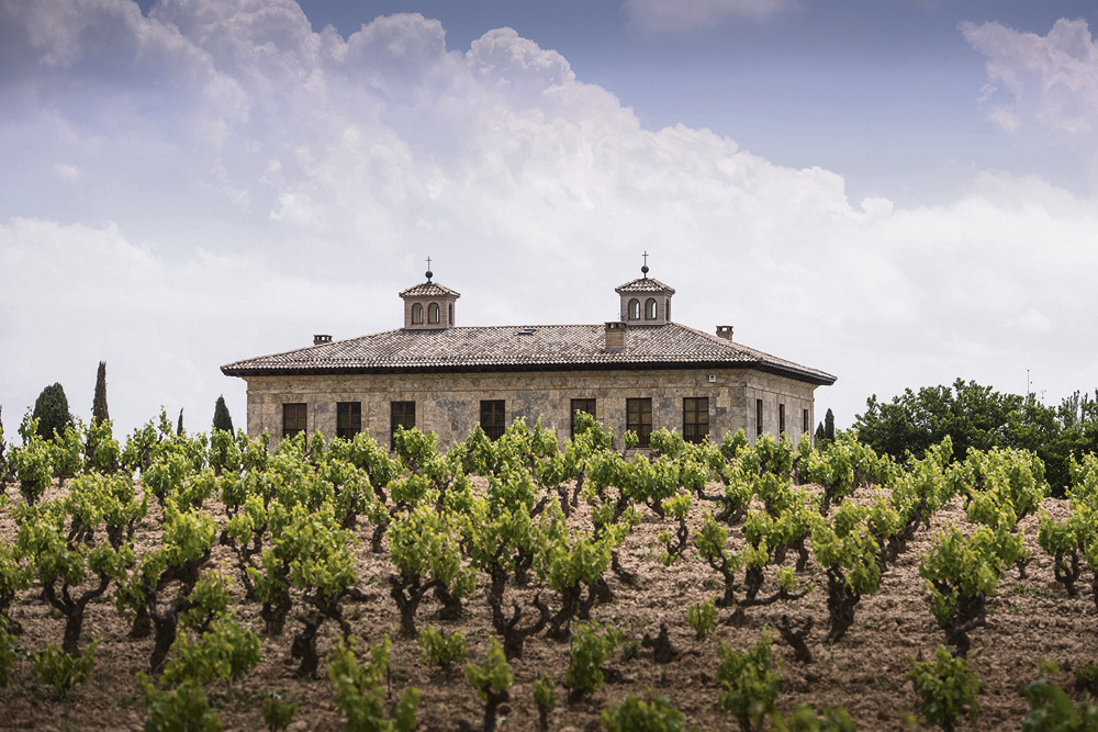 Estrategianet's tweet image. 📰 @LaRiojaAltaSA  concluye la segunda fase de la ampliación de su #bodega alavesa @torredeona 
tinyurl.com/3cfazsc7