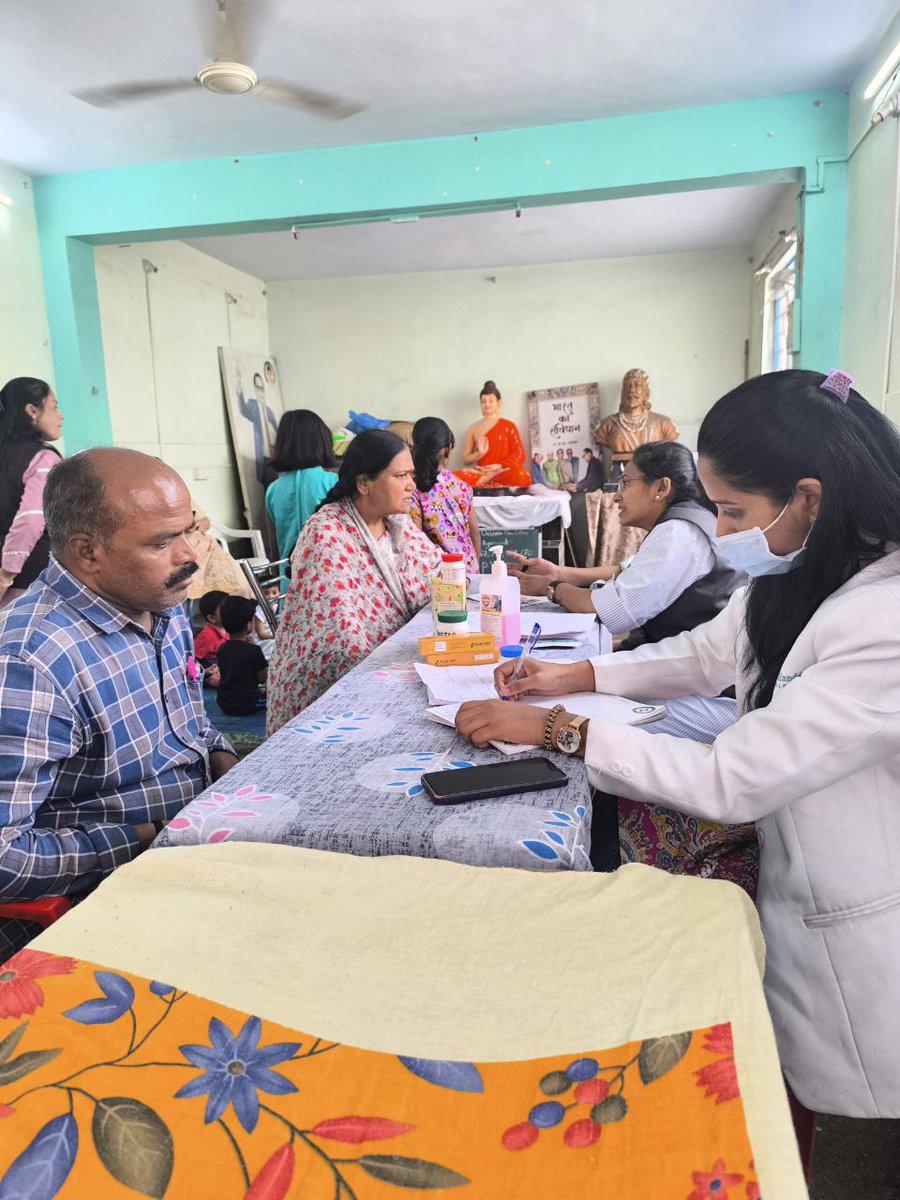 hhfoundation_'s tweet photo. https://t.co/c7o2WsuyT2 At Kamble Vasti, Aundh, Healing Hands Foundation @hhfoundation_  in collaboration with @vriddhamitra , organised a free health  camp. A total of 42 individuals benefited through consultations for conditions like #Piles, #Fissure, #Fistula, #Constipation. https://t.co/3seujYg0mb