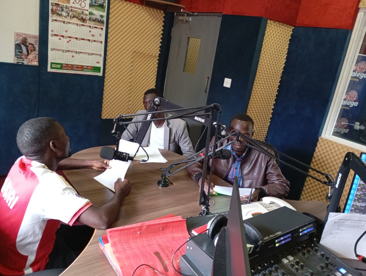 fmkabalega's tweet photo. SEASON 2, #Quarterfinals🔥🔥🔥
#Set1, 3 sets more!💃💃💃
#Agakwookya Runyoro News reading competition👌👌
Join the fun💃, be a judge!👩⚖️👨⚖️
The winner of this competition will take home Shs 1m, while the runner-up will receive Shs 500k
#Nezikukooka with @SharonKobusing5 https://t.co/56DyCKIAE4