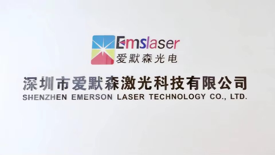 ShenzhenEmerson's tweet photo. 💡 Stage Lighting 101: Laser lights, moving heads, effect projectors – we make them all! Certified, customizable, pro-grade. 🔗https://t.co/26uXsVlLps 📧sales06@emslaser.com
#emersonlaser #lightingguide #emslaser https://t.co/unIX7rU0gj