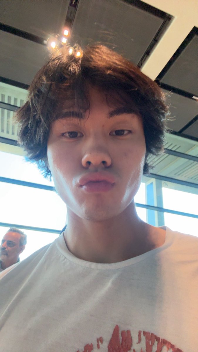 chenyangyii's tweet image. flight