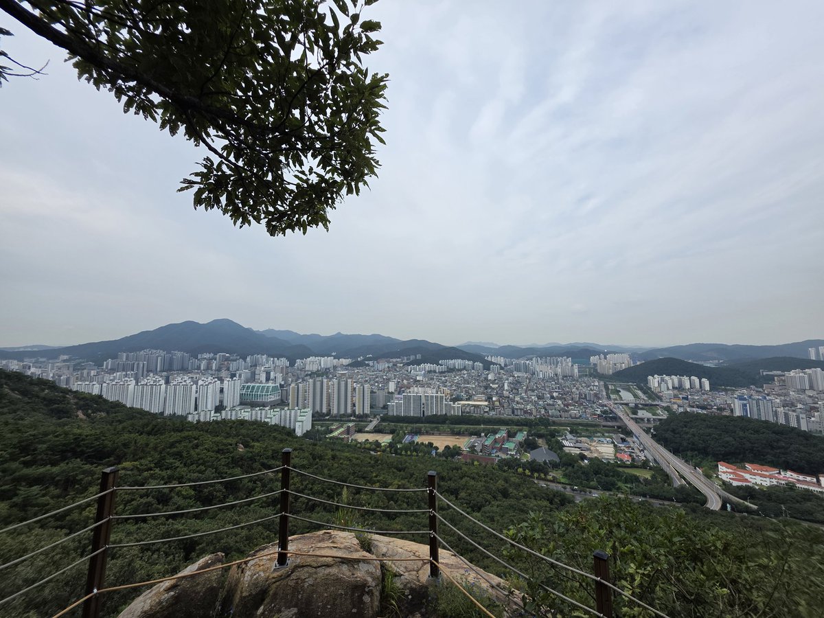 fullnoder's tweet image. 비봉산 망해암에서의 풍경