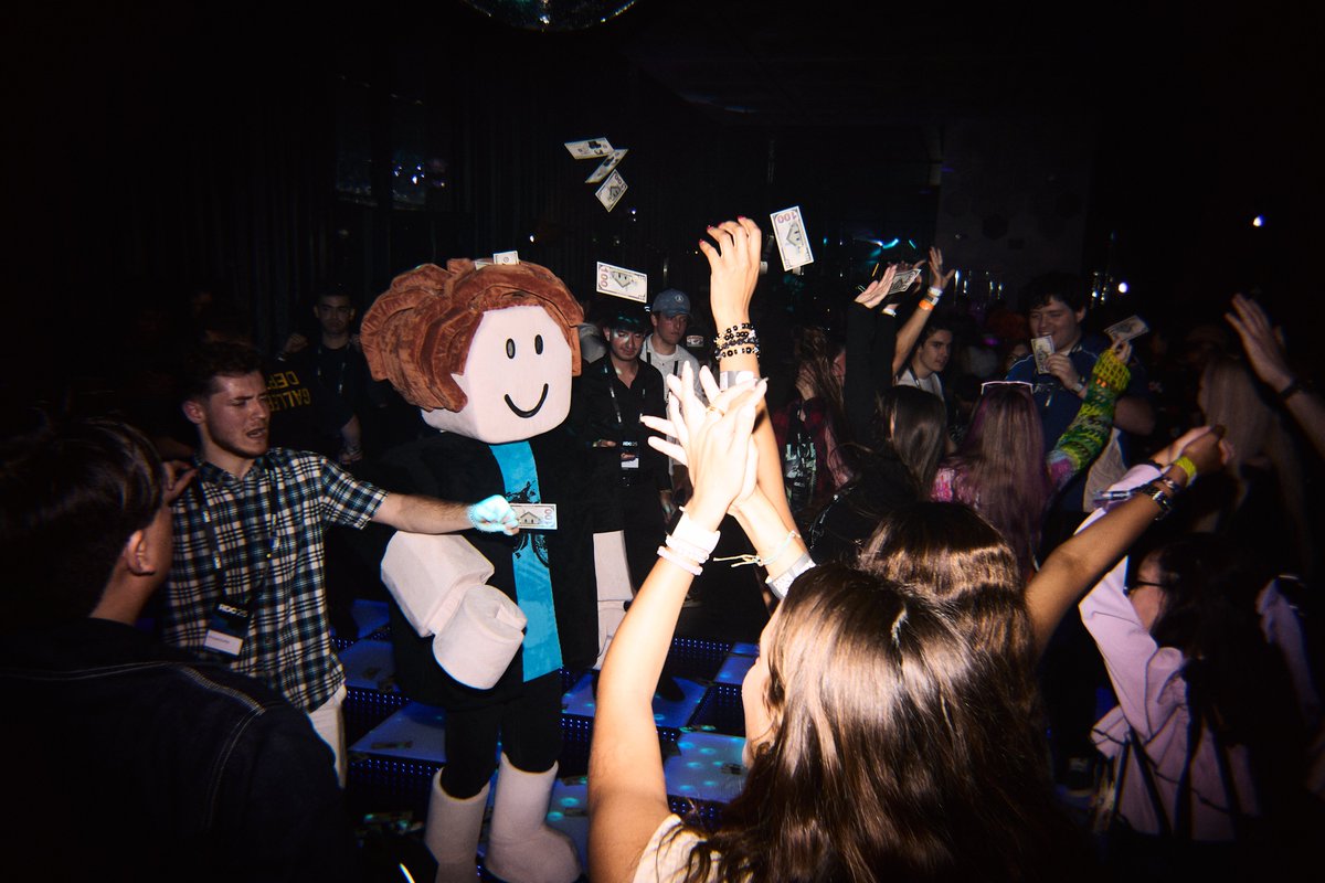 If anyone makes fun of you for being a Roblox Dev, just show them this: