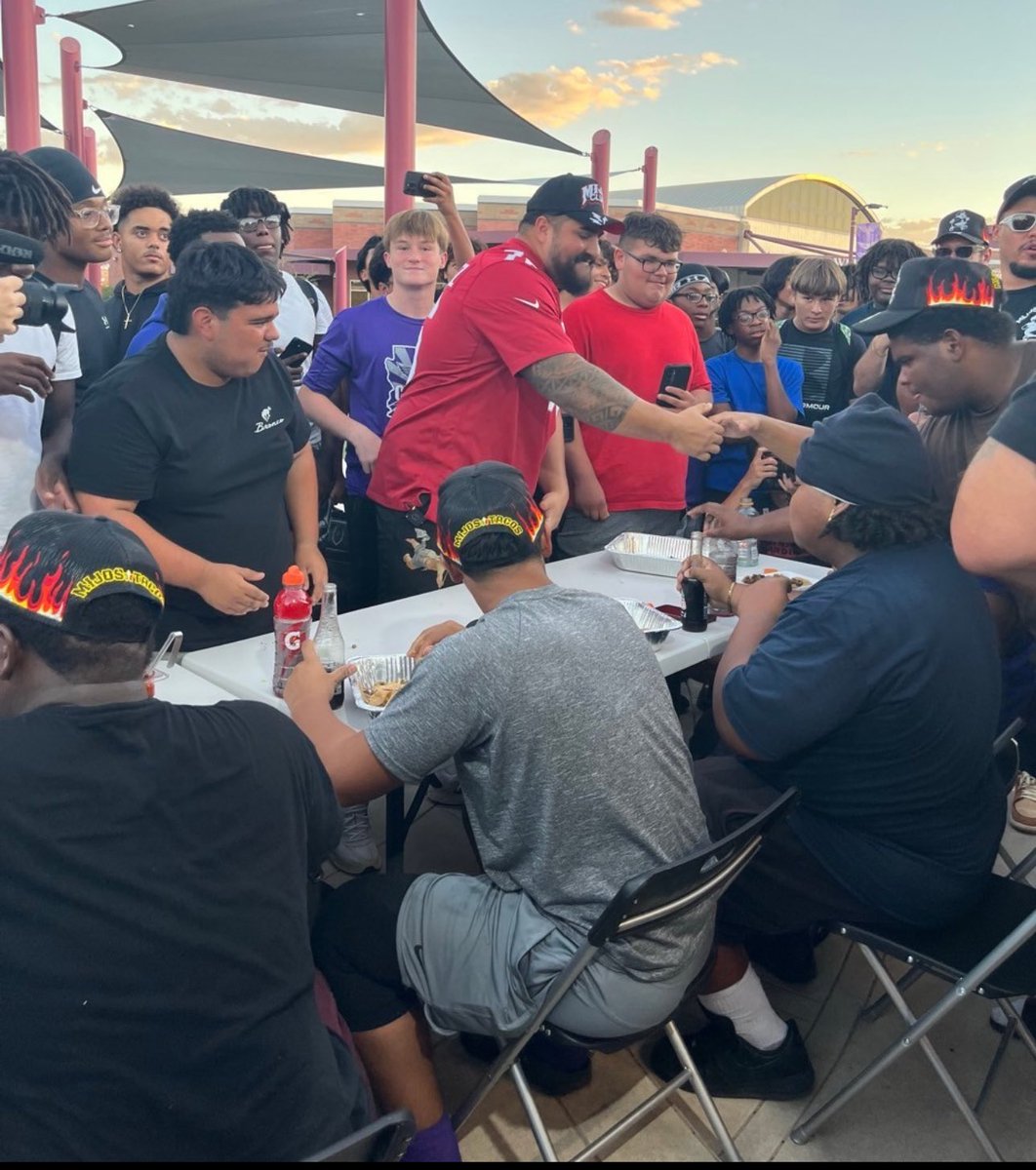 Chandler Hovik tweet media