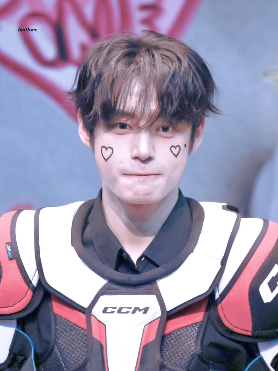 710lastlove's tweet photo. 250908  하트 하트 앙 😝

#ZEROBASEONE #제로베이스원 
#김지웅 #KIMJIWOONG #金地雄 #キムジウン https://t.co/TYJK3ARmHg