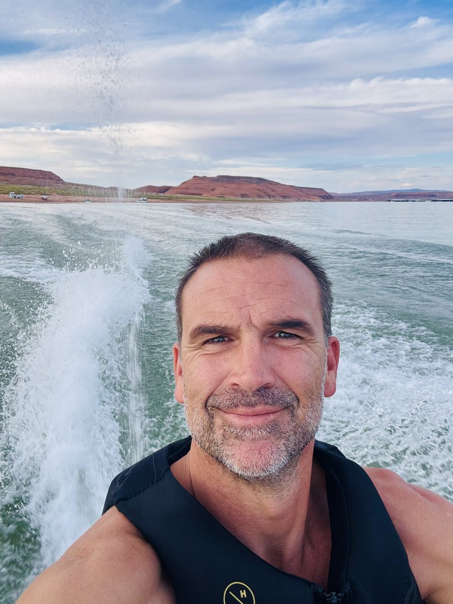 JonJohnson1993's tweet photo. Lake Powell always on my mind https://t.co/TKBOqVcIs1
