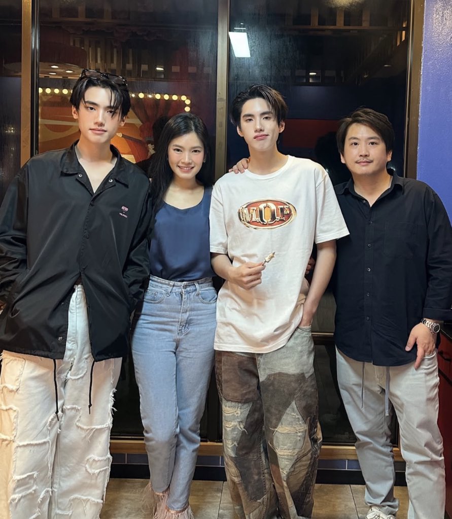 itsqmeeiei's tweet photo. แฝดสี่ https://t.co/7Q2FlmwpGi