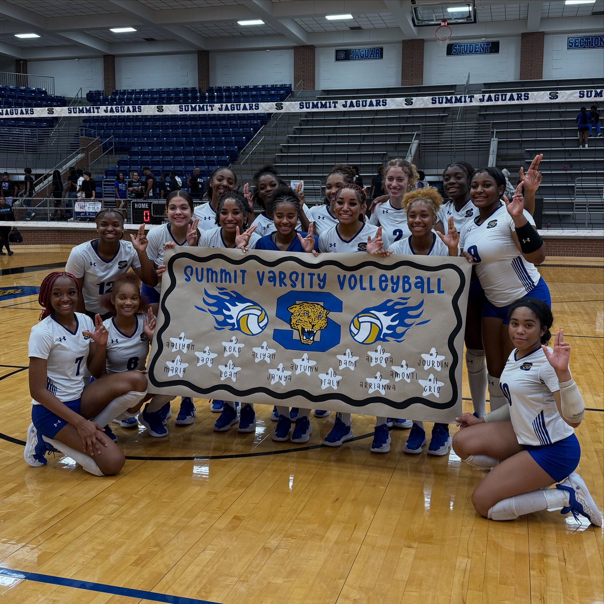 Summit Volleyball tweet media