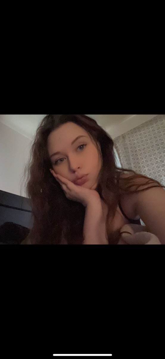 KatelynXoXo7's tweet photo. Comment “hey” for a surprise in the dm🙈 https://t.co/GJSqingc6i
