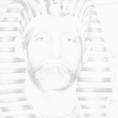 kikisknees's tweet photo. I will make you a White pfp https://t.co/EY3NtbklJy