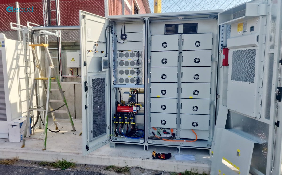 ElecodElectric's tweet image. Empowering Swedish Industry with Clean Energy!
#Elecod Monet-100TS(DC100) 215kWh system is now live at a factory in Sweden
With DC-coupled dynamic expansion, it maximizes solar integration &amp;amp; boosts efficiency.
#EnergyStorage #CleanEnergy #SolarPower #DCcoupling #IndustrialEnergy