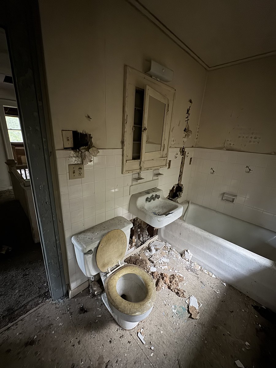 Sweeeeeeh's tweet image. 