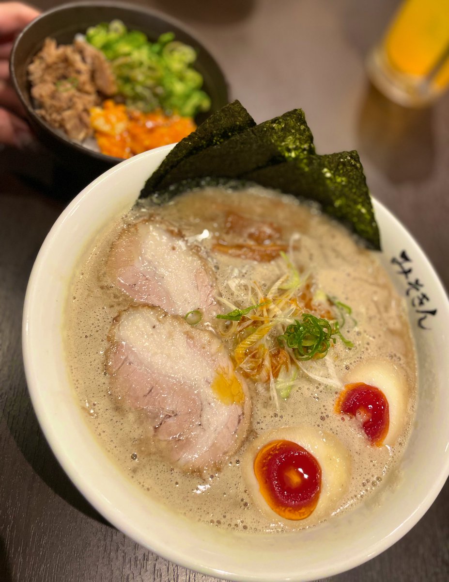poo_pee_'s tweet photo. 今流行りの、、🫶🏻🍜 https://t.co/KNo3PZ1NTN