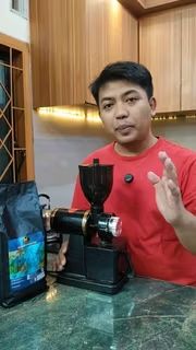 djanoe's tweet photo. Ayo, lihat videoku di Shopee Video!  https://t.co/IlAnZObT4N https://t.co/QsRcDoJ4eY