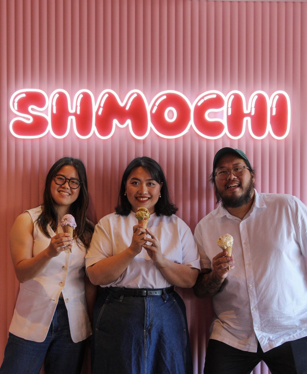Mochi 🍡 + Donuts 🍩 + Ice Cream 🍦 = Heaven 😍✨⁠

#neonglow #neonsign #neon #customdesign #customneon #ledneon #restaurantdecor #restaurantdesign #hospitalitydesign #restaurantinterior #restaurantstyle #smallbiz #smallbusiness #businessdecor #donutshop #icecreamshop