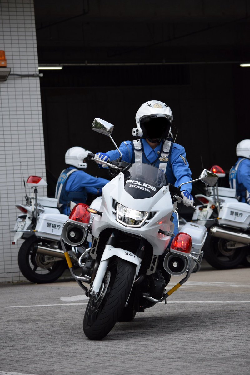 交機329 tweet media