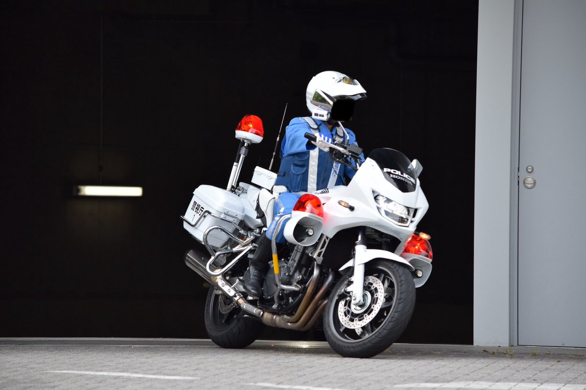 交機329 tweet media
