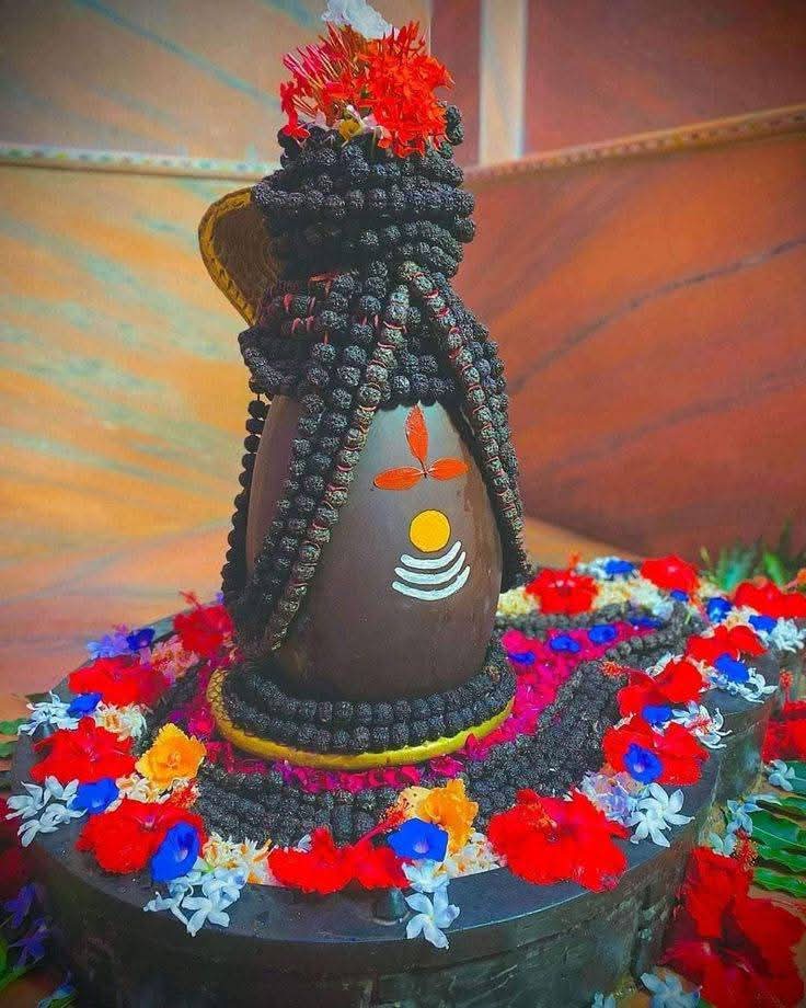 ________💛📿🚩

हाथ का लिखा ज्योतिष पढ़े ,वेद पढ़ें मन लेख 

चेहरे का लिखा मां पढ़े ,मन का पढ़े महादेव ..💛📿

हर हर महादेव 🕉️📿🚩