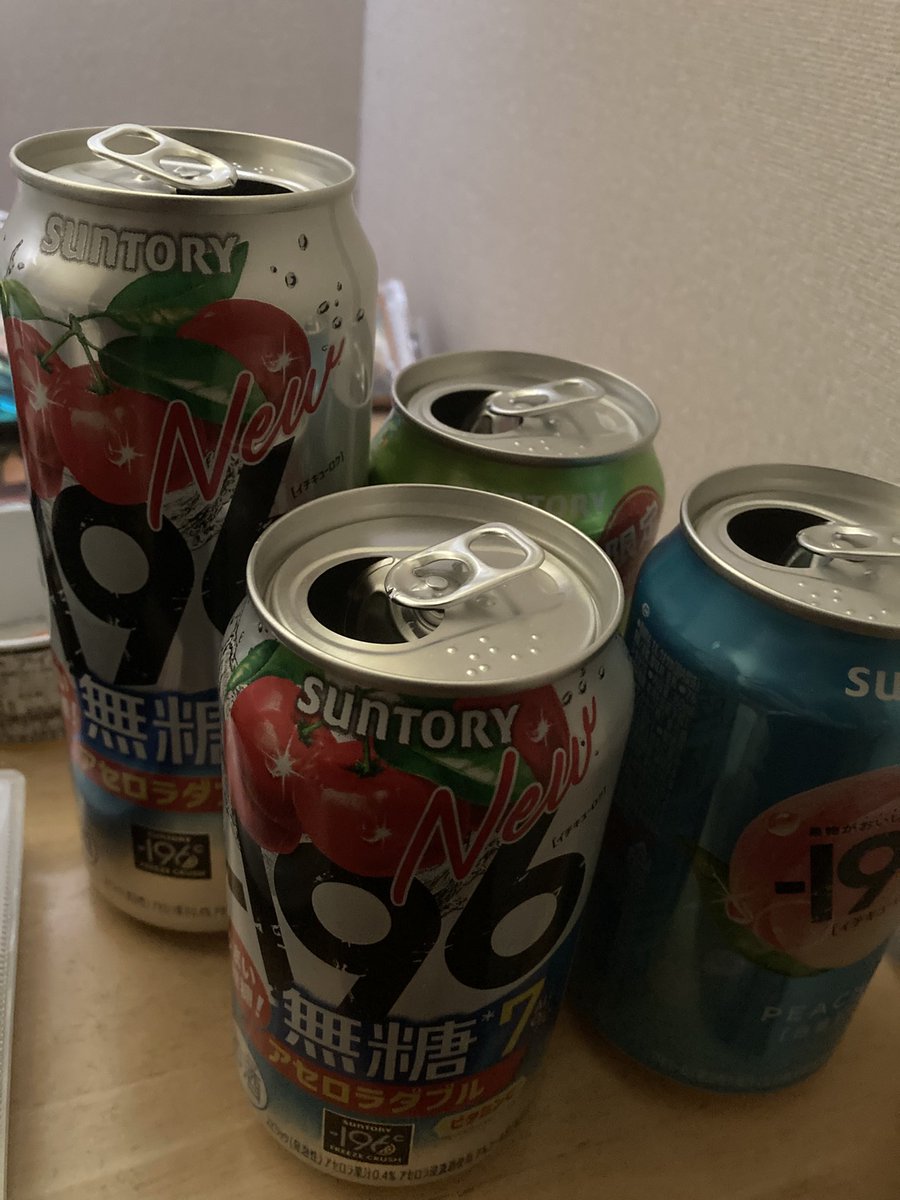 昨晩身内とデレ10thについて話したまま寝落ちして朝起きて机見たらこれ