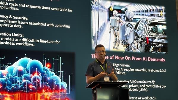 We hope everyone enjoyed Day 1 of AI Infra Summit 2025! Our Special Assistant to the GM, Don Yu,  demoed Innodisk's Edge AI systems that deliver speed, intelligence, and data security—empowering industries to deploy AI at the edge.

#edgeAI #Aiinfra #AIInfrastructure