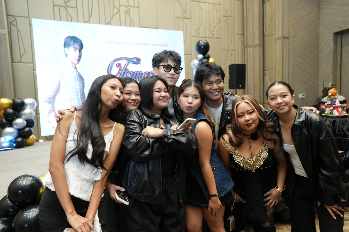 FAMANALOFFICIAL's tweet photo. I’m sure we still can’t get enough of our celebration last Sunday. Those are the kinds of moments you want to keep living in your mind, rent-free. Here’s our FaMANALO 5Ever family picture! To those who couldn’t join us, including our team bahay and team abroad, don’t worry—we’ll always have more moments to share, because we have forever to make it happen.

FaMANALO 5YRS WithBRENT