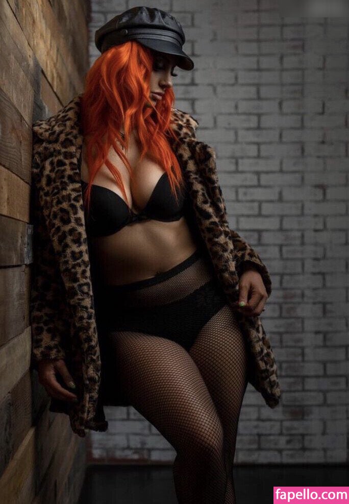 ZariaVibes's tweet image. @ABallsyGoth love you